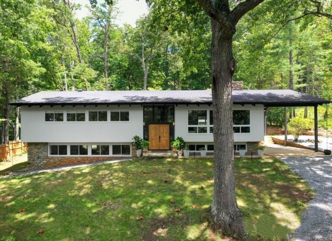 The	Harry C. and Dorothy M. Abernathy House