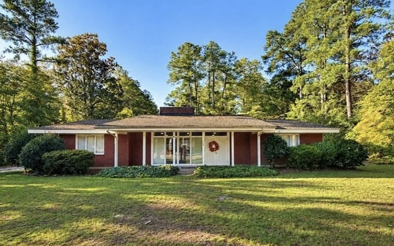The Warren H. and Marion Lee McCown Steed Residence